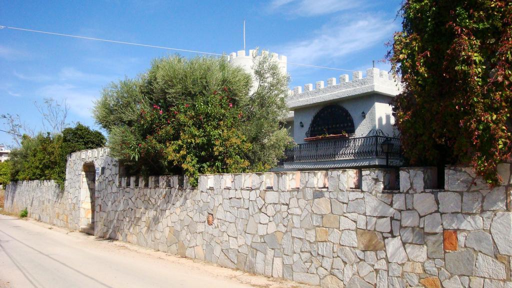 Castle By The Sea Villa Artemida  Buitenkant foto