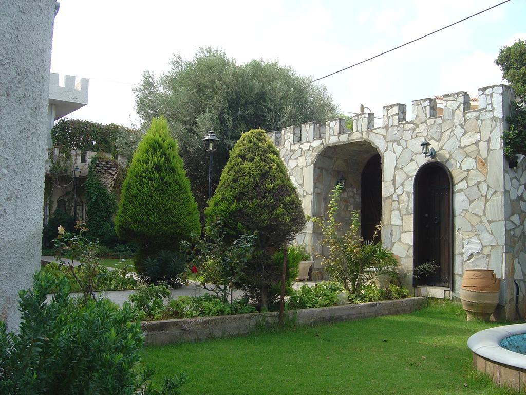 Castle By The Sea Villa Artemida  Buitenkant foto